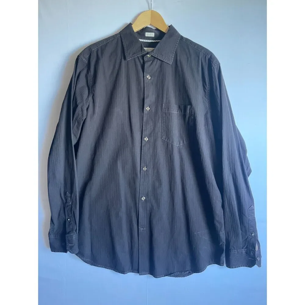 Banana Republic Classic Fit Men’s Large Black Textured Stripe Dress Shirt